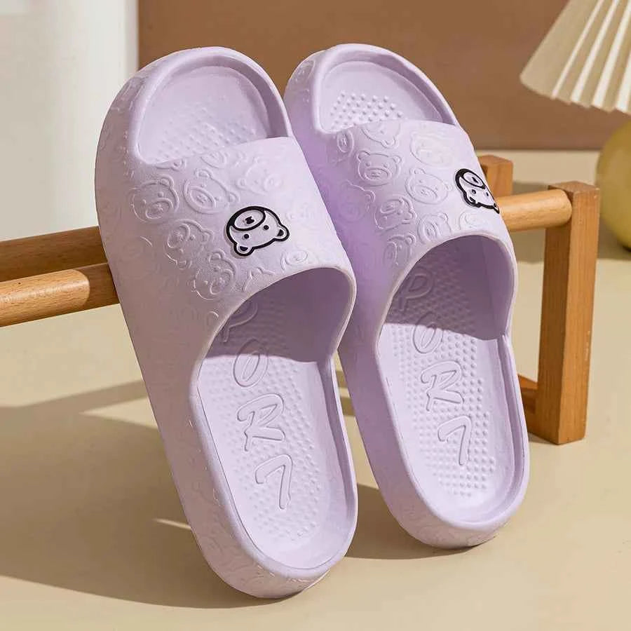 Cozy Bear Print Slippers™