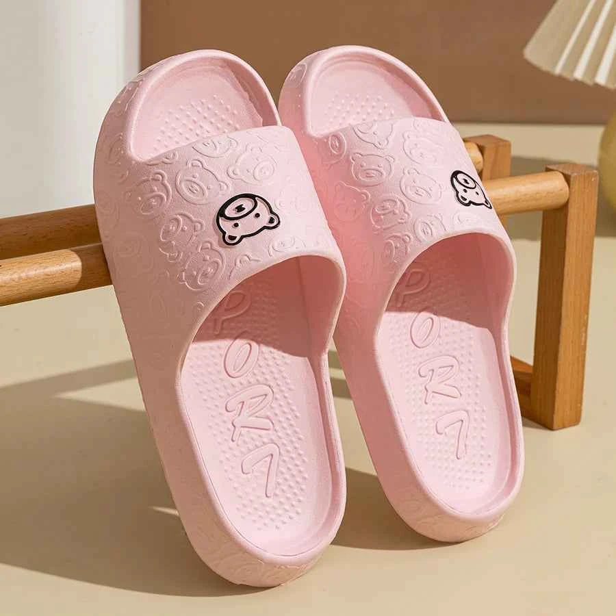 Cozy Bear Print Slippers™