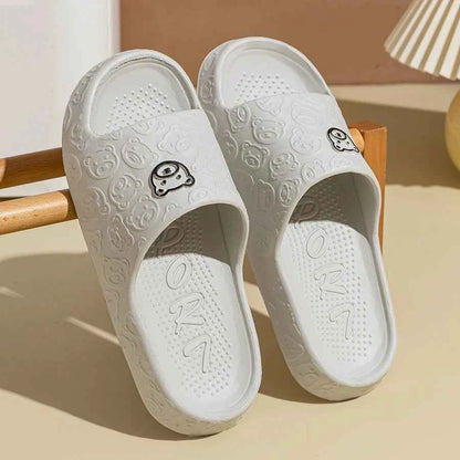 Cozy Bear Print Summer Slippers™